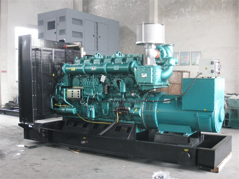 顺德200KW 柴油发电机的油耗是多少?